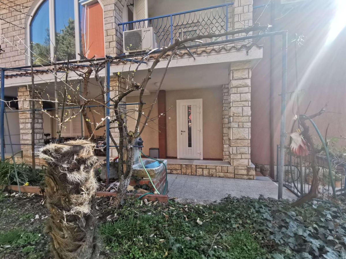 Appartement Pri Noni "Istracycle" à Lucija Extérieur photo